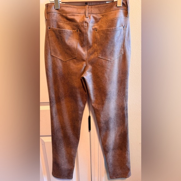 Chico’s Faux Leather Brown Pants Sz 0.5 (6R) - Picture 7 of 10
